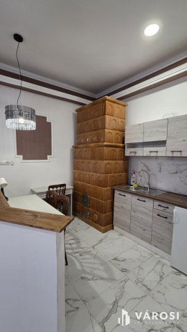 Eladó nyaraló, Debrecenben 225 M Ft, 4 szobás