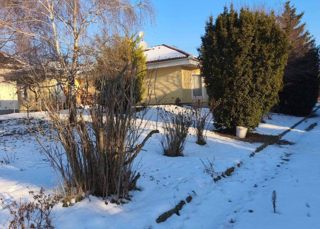 Eladó családi ház, Tökön 189 M Ft, 3 szobás