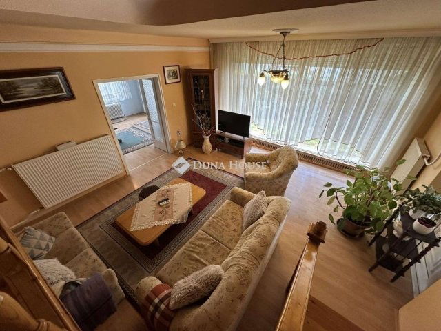 Eladó családi ház, Albertirsán 80.9 M Ft, 5 szobás