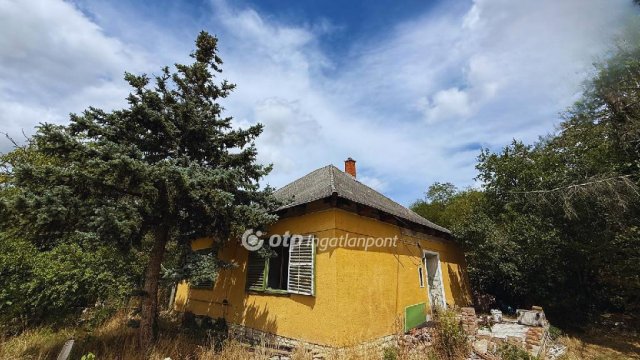 Eladó családi ház, Balatonfőkajáron 52.9 M Ft, 2 szobás