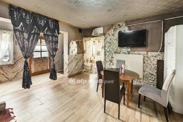 Eladó családi ház, Verpeléten 15.99 M Ft, 4 szobás