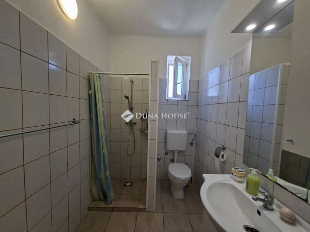 Kiadó családi ház, albérlet, Sárbogárdon 200 E Ft / hó