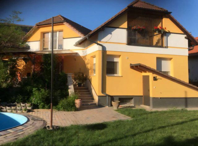 Eladó családi ház, Halásztelken 169.9 M Ft, 7 szobás