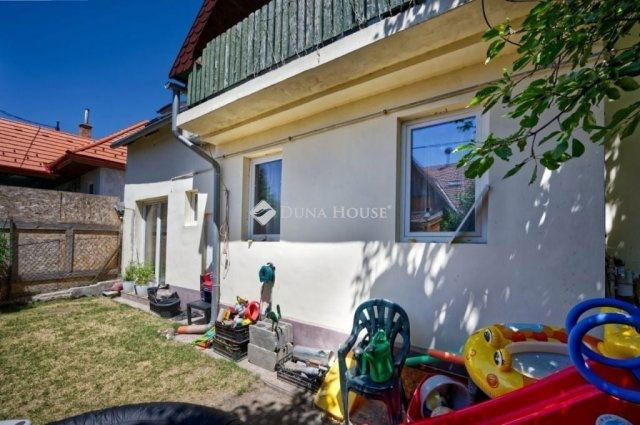 Eladó családi ház, Budakeszin 99 M Ft, 5 szobás