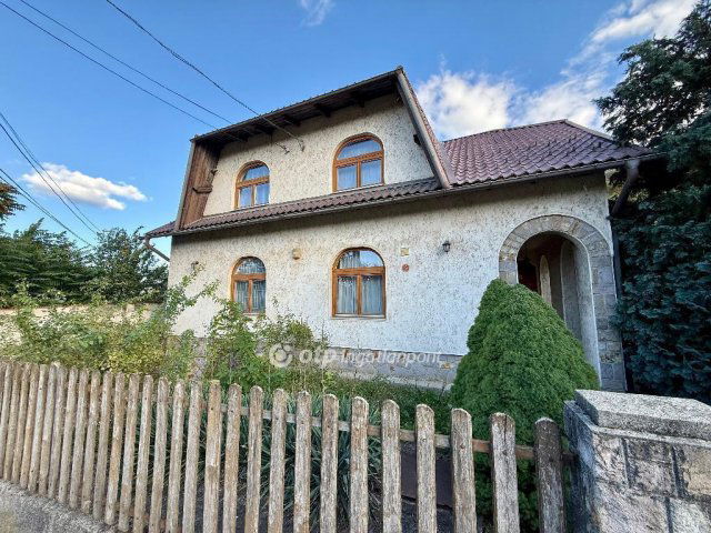 Eladó családi ház, Miskolcon 99 M Ft, 6 szobás