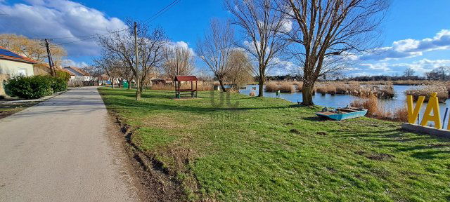 Eladó telek, Kiszomboron 8 M Ft / költözzbe.hu