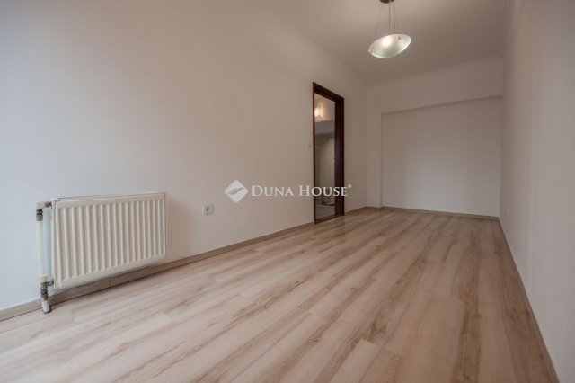 Eladó téglalakás, Budapesten, XVIII. kerületben 63.9 M Ft