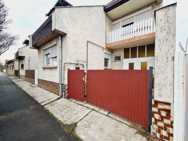 Eladó ikerház, Békéscsabán, Orosházi úton 49 M Ft, 4 szobás