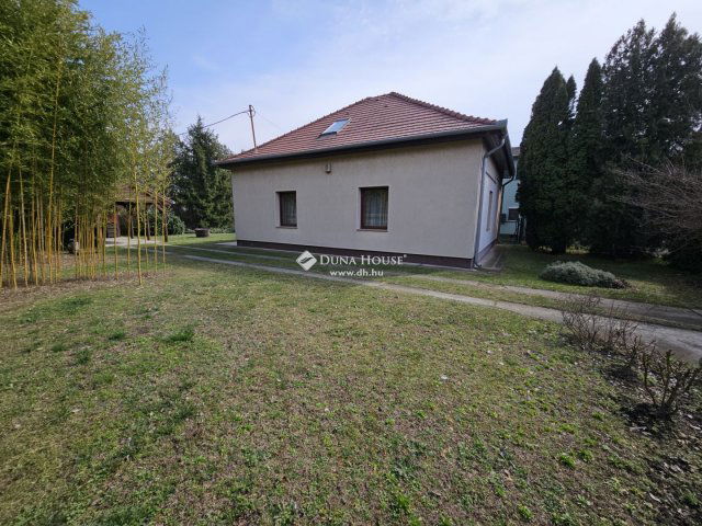 Eladó családi ház, Budapesten, XXI. kerületben 114.8 M Ft
