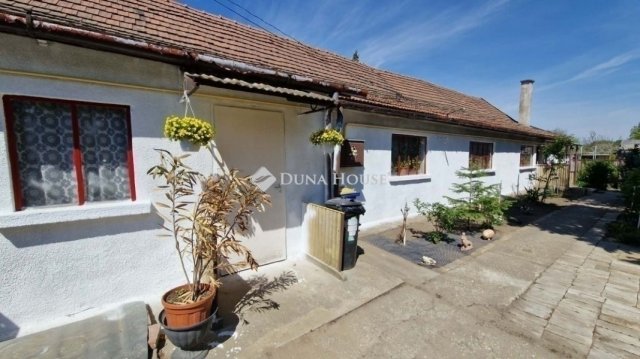 Eladó családi ház, Üllőn 63.1 M Ft, 4 szobás