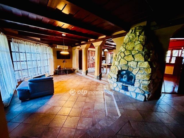 Eladó családi ház, Rácalmáson 105 M Ft, 2+1 szobás