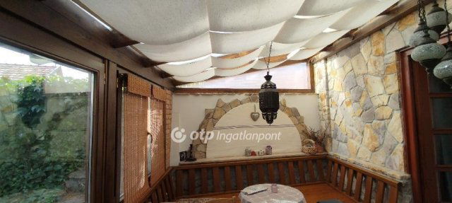 Eladó családi ház, Jászberényben 115 M Ft, 4 szobás