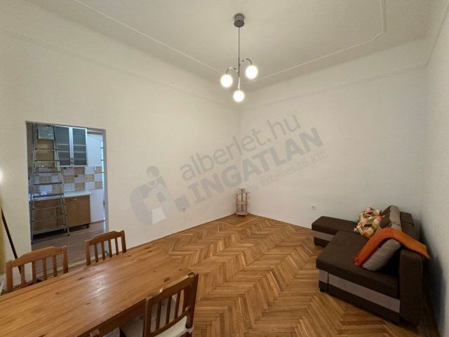 Kiadó téglalakás, albérlet, VI. kerületben, Kmety György utcában
