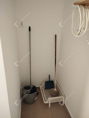 Eladó családi ház, Győrött 29.9 M Ft, 1 szobás