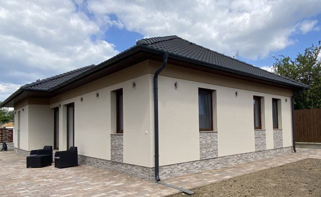 Kiadó családi ház, albérlet, Kecskeméten 550 E Ft / hó