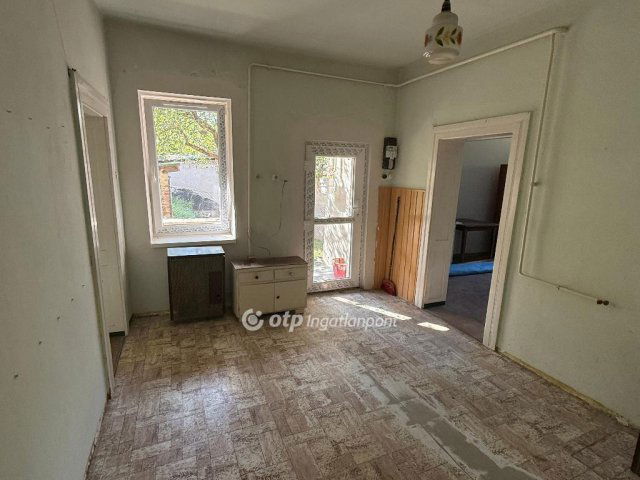 Eladó családi ház, Salgótarjánban 15 M Ft, 2 szobás