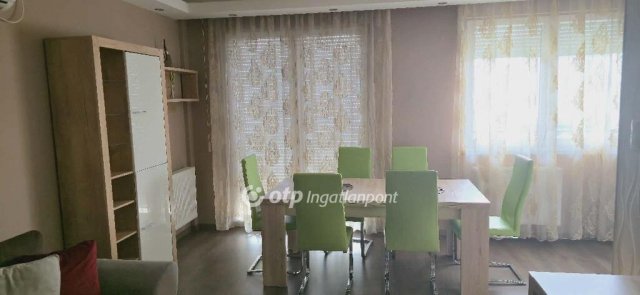 Kiadó téglalakás, albérlet, Debrecenben 325 E Ft / hó