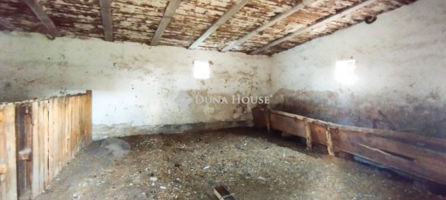 Eladó mezogazdasagi ingatlan, Pusztaszeren 32 M Ft, 5 szobás