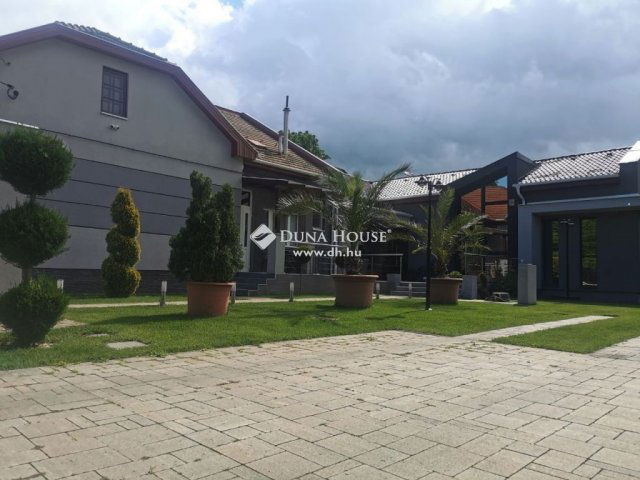 Eladó családi ház, Miskolcon 112 M Ft, 5 szobás