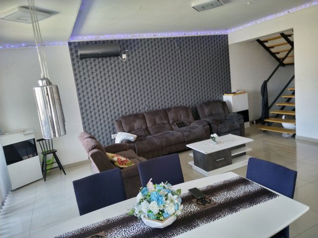 Eladó családi ház, Érden 124.9 M Ft, 4+1 szobás