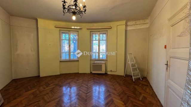 Eladó téglalakás, Debrecenben 65 M Ft, 4 szobás