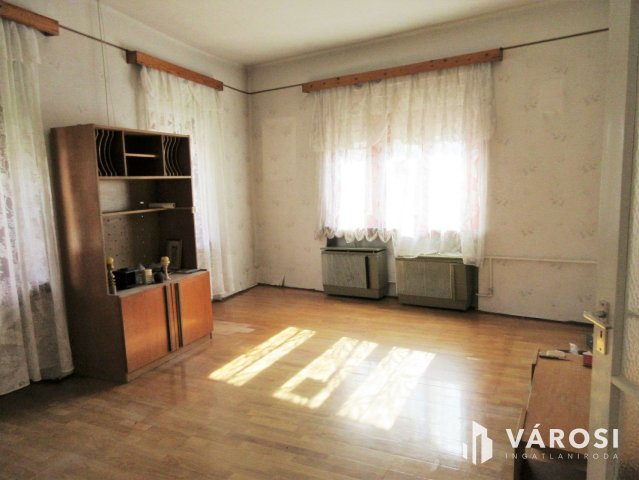 Eladó családi ház, Orosházán 24.99 M Ft, 3+1 szobás