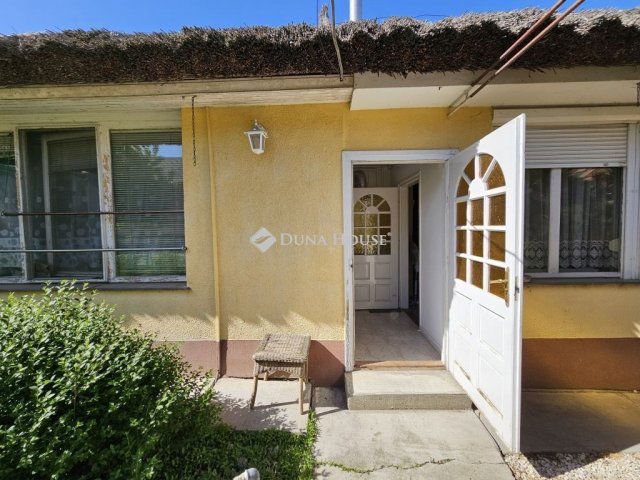 Eladó családi ház, Szentesen 59 M Ft, 4 szobás
