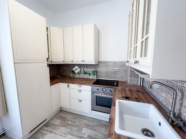 Kiadó téglalakás, albérlet, Szombathelyen 150 E Ft / hó