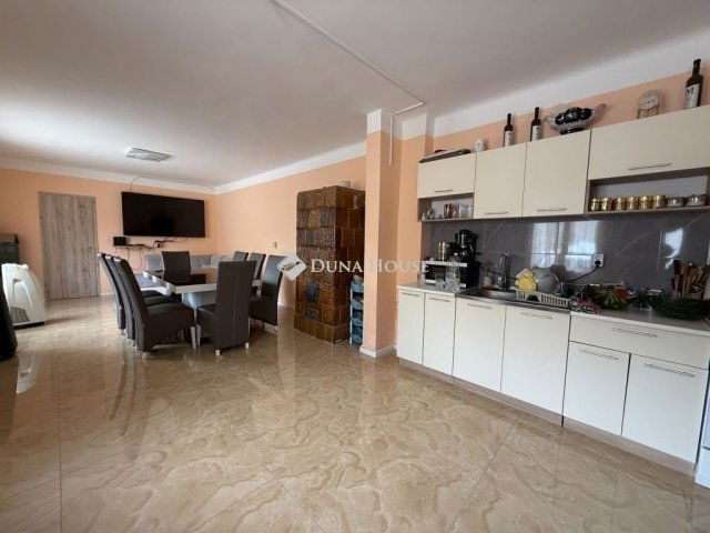 Eladó családi ház, Budapesten, XIX. kerületben 120 M Ft