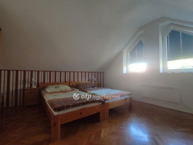 Eladó családi ház, Hajdúszoboszlón 175 M Ft, 5+3 szobás