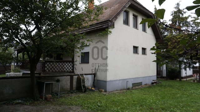 Eladó családi ház, Tiszafüreden 72.9 M Ft, 5 szobás