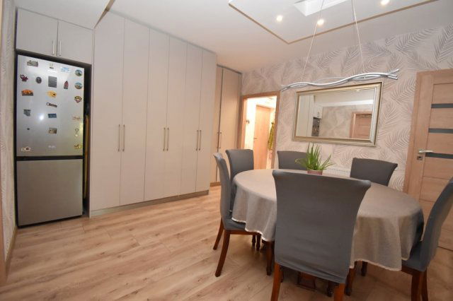 Eladó téglalakás, Debrecenben 92 M Ft, 3 szobás