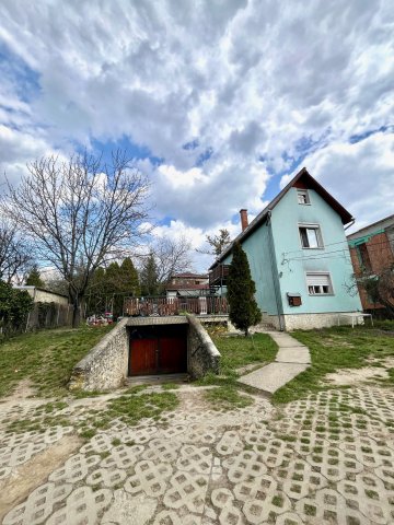 Eladó telek, Budapesten, III. kerületben 145 M Ft