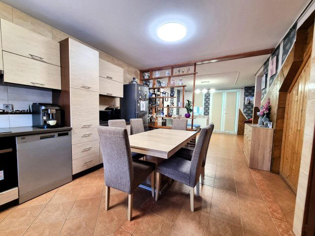 Eladó sorház, Mosonmagyaróváron 66.9 M Ft, 3 szobás