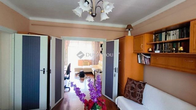 Eladó téglalakás, Budapesten, XXI. kerületben 62.99 M Ft