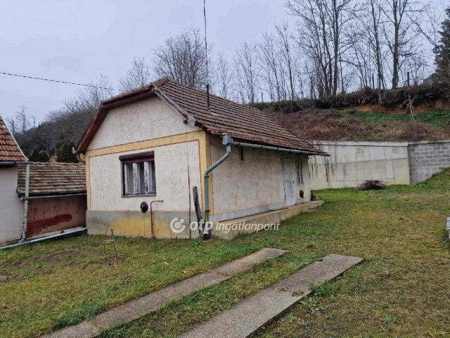 Eladó családi ház, Mátraballán 9.5 M Ft, 1 szobás