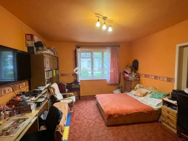 Eladó családi ház, Hódmezővásárhelyen 70 M Ft, 5 szobás