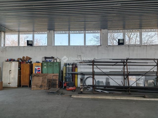 Kiadó ipari ingatlan, Jászalsószentgyörgyon 700 E Ft / hó