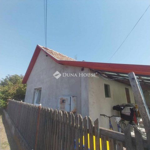 Eladó családi ház, Tápiógyörgyén 19.9 M Ft, 2 szobás