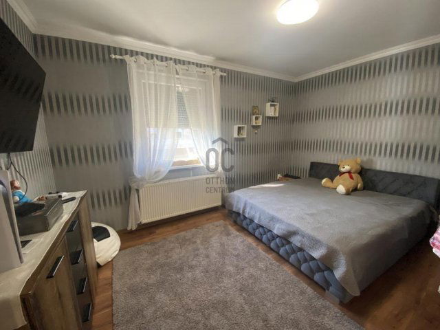 Eladó családi ház, Abonyban 53 M Ft, 2 szobás