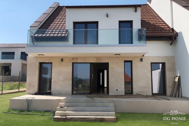 Eladó ikerház, Balatonfüreden 199 M Ft, 5 szobás