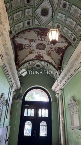 Eladó téglalakás, Budapesten, VI. kerületben, Podmaniczky utcában