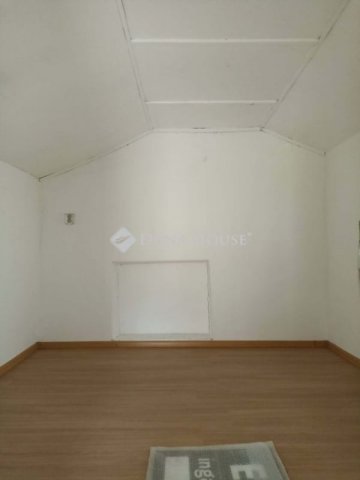 Eladó családi ház, Szegeden 16.7 M Ft, 2 szobás