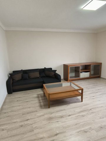 Kiadó téglalakás, albérlet, Kecskeméten 180 E Ft / hó