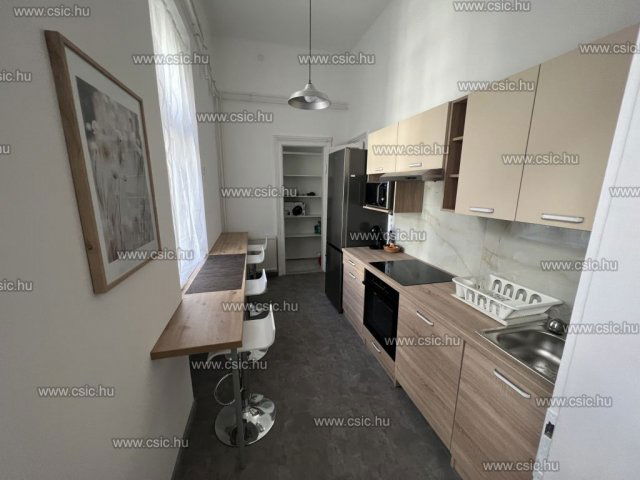 Eladó téglalakás, Budapesten, VI. kerületben 185.9 M Ft