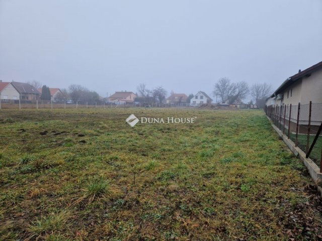 Eladó telek, Monoron 32 M Ft / költözzbe.hu