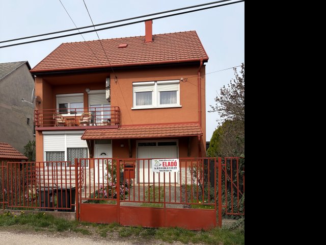 Eladó családi ház, Székesfehérvárott 99 M Ft, 3 szobás