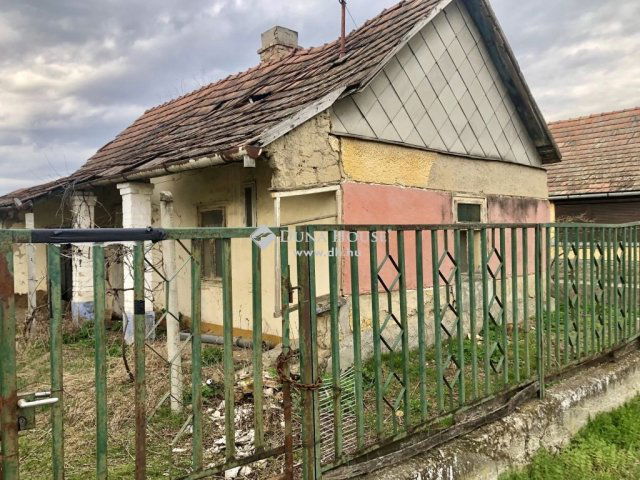 Eladó telek, Tápiószentmártonon 5.9 M Ft / költözzbe.hu