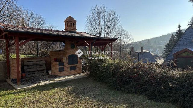 Eladó családi ház, Budapesten, II. kerületben 250 M Ft, 9 szobás