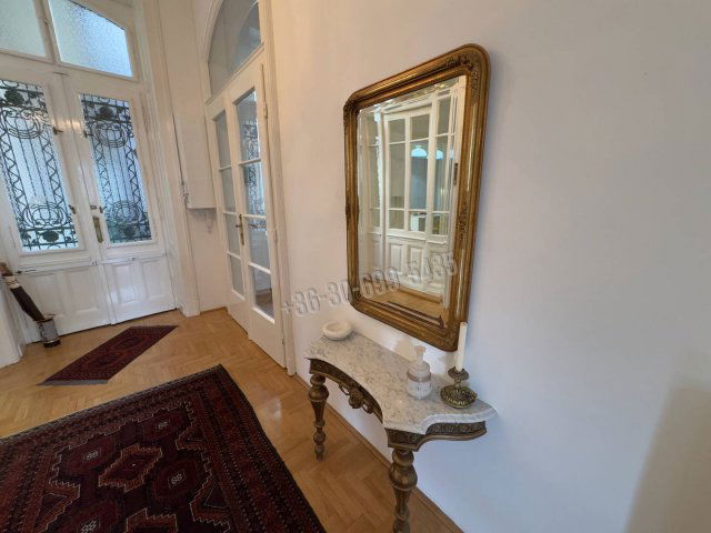 Eladó téglalakás, Budapesten, V. kerületben 399 M Ft, 4+1 szobás